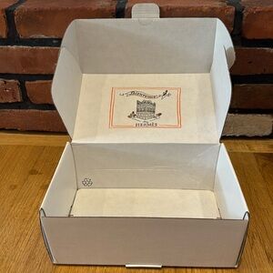 Hermes shipping box for Clic H bracelet.